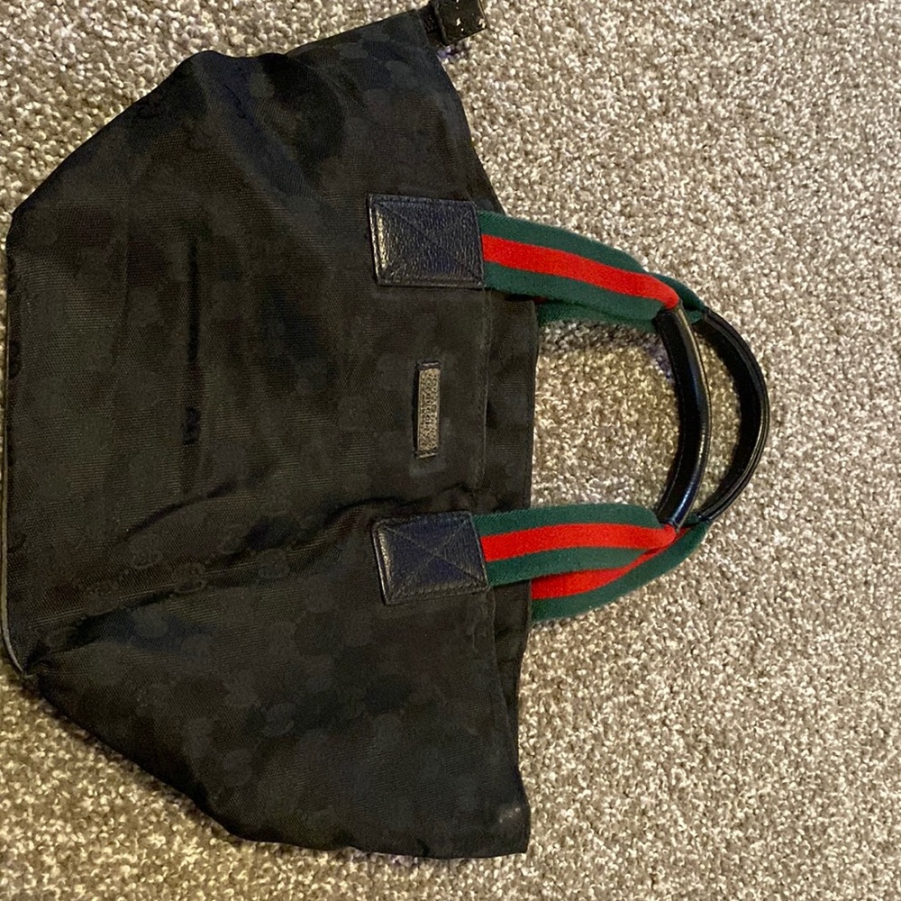 Authentic Gucci bag in excellent like new condition